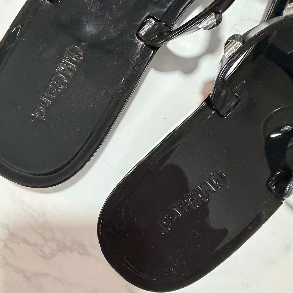 Black Studded Women’s Jelly Slide Sandals ✨NEW✨ - Picture 3 of 5